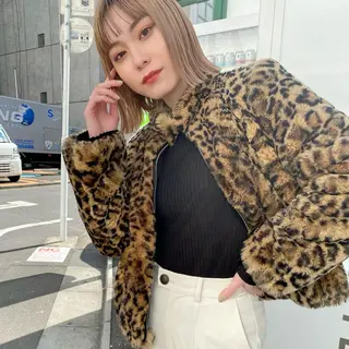ミディアム カラー 𝑺𝒂𝒌𝒊 🩶マンツーマン施術のヘアスタイル