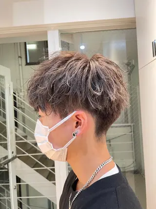 カラー ヘアアレンジ メンズ 艶髪✨寒色カラー✨ 翁長孝輔のヘアスタイル
