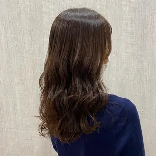 ロング カラー 🫧透け感⋆艶髪💎 山口アヤカのヘアスタイル