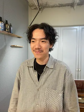 パーマ メンズ 🤩噂のMr.髪ポジ ティブ®️yu🤩のヘアスタイル