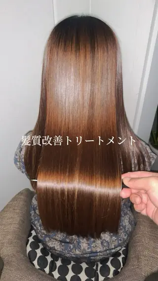 ロング GENIEE/堀江 髪質改善/ハイトーンのヘアスタイル