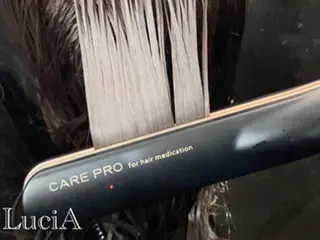 ロング LuciA エクステカラーのヘアスタイル