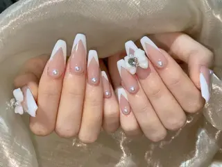 ネイル Queens 榊 まおのネイルデザイン