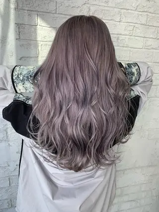 セミロング 🇺🇸ハイライト特 化美容師🇺🇸漆沢のヘアスタイル