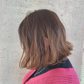 ミディアム 加藤 綾華のヘアスタイル