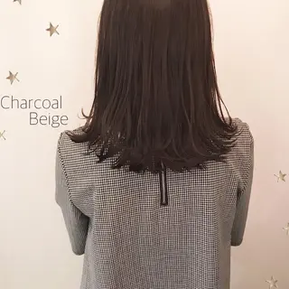 ミディアム カラー 市川 千夏のヘアスタイル