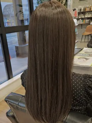 ロング カラー 関口 友菜のヘアスタイル