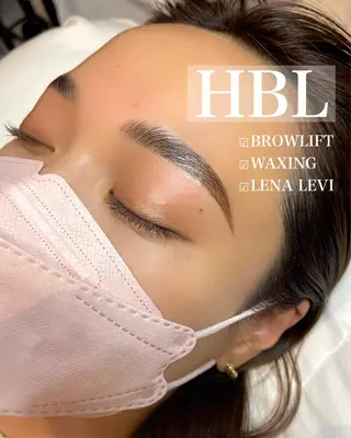 アイブロウ HERMÉ KAYAの眉毛・アイブロウイメージ