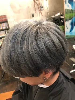 ショート カラー AYAKA 下北沢suuのヘアスタイル