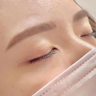 アイブロウ Paulele. 副店長Mizukiのマツエク・マツパデザイン