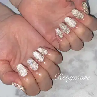 ミディアム ネイル nail salon Revymoreのネイルデザイン