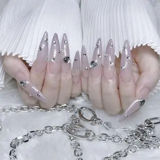 ネイル RAFFINE haru🦋🩵のネイルデザイン