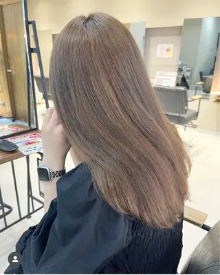 セミロング カラー mako🌷ミニモ 限定クーポン多数🆕のヘアスタイル