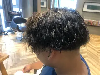 ショート パーマ メンズ 🌈艶カラー× メンズパーマ永埜🌈のヘアスタイル
