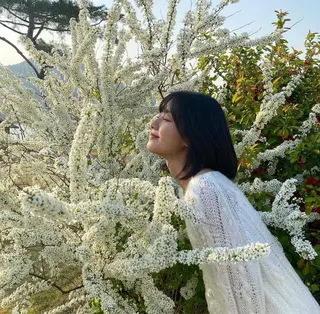 ショート カラー パーマ ヘアアレンジ ネイル 高井瑠華🌼 ストカールカット特化のヘアスタイル
