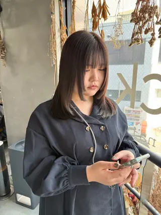 セミロング カラー ウルフ レイヤー パーマ🪐MANAのヘアスタイル