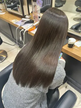 セミロング カラー レイヤー/グレージュ メンズパーマのヘアスタイル