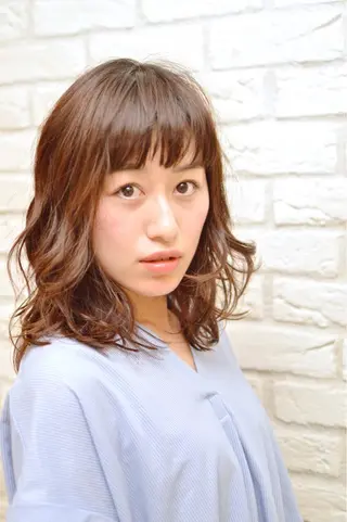 ミディアム カラー パーマ 清水 有実子のヘアスタイル