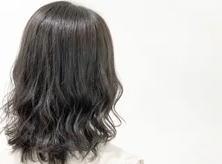 セミロング カラー あべ ゆうかのヘアスタイル