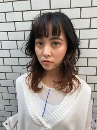 ミディアム カラー ヘアアレンジ 韓国ヘア┊︎レイヤー ┊︎haruka🌙のヘアスタイル
