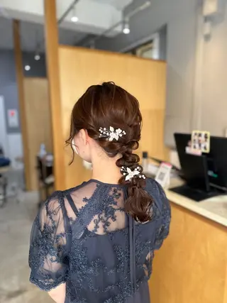 ミディアム miloc MOMOKAのヘアスタイル