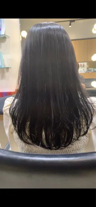 セミロング 伊藤 鳳雅のヘアスタイル