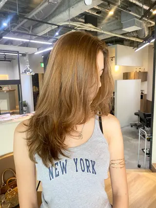 ロング 白髪ぼかしハイライト /レイヤー中島啓太のヘアスタイル