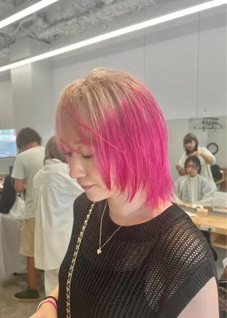 カラー ブリーチ毛の縮毛矯正 ハイトーン/岡本智樹のヘアスタイル