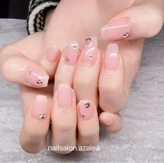 ネイル R inのネイルデザイン