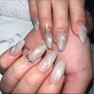 セミロング ネイル mao .のネイルデザイン