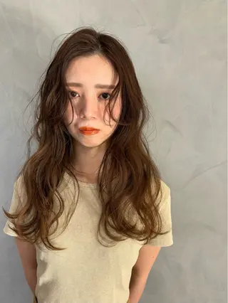 ロング 迫 裕美のヘアスタイル