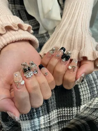 ネイル VENUS BELT 🩷kanadeのネイルデザイン