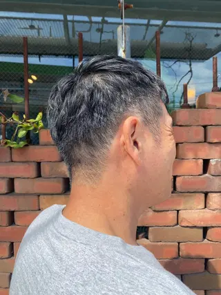 ショート auRa  【大宮】 上形 龍也のヘアスタイル