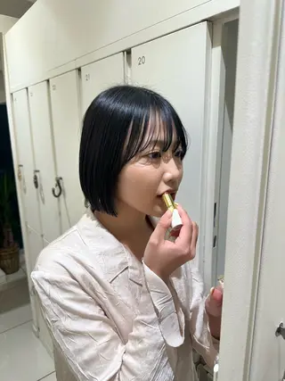ショート カラー ヘアアレンジ タイトボブ個性派カラ ーAKANEのヘアスタイル