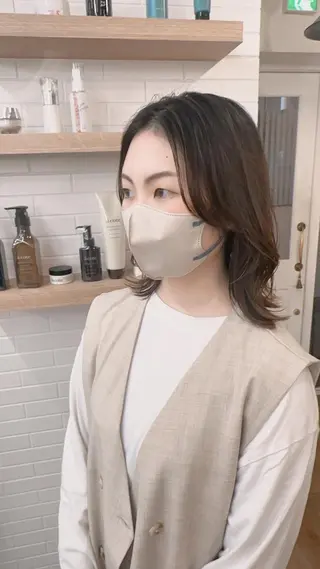 ミディアム カラー パーマ ヘアアレンジ メンズ キッズ ネイル マツエク・マツパ アイブロウ レイヤーカット／顔周 りカット/縮毛矯正のヘアスタイル