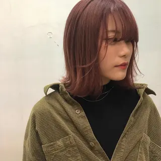セミロング カラー 和田出 美月のヘアスタイル