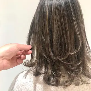 ミディアム 加藤 憂のヘアスタイル