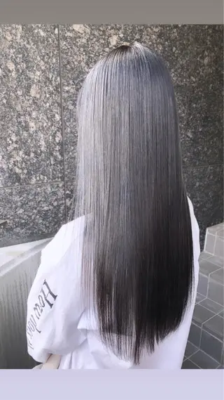 ロング カラーアンドケアリタ kitamuuuのヘアスタイル