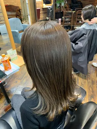 セミロング カラー 川名 充✂️のヘアスタイル