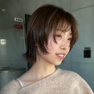 ショート たおちゃん／レイヤー ／透明感カラーのヘアスタイル