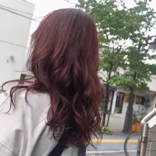 ミディアム カラー 山崎 絵莉香のヘアスタイル