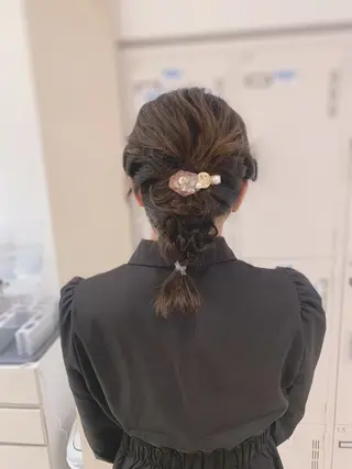セミロング カラー ヘアアレンジ ミドウチ アヤカのヘアスタイル