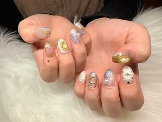ショート Tiny Bliss 🐈‍⬛のネイルデザイン