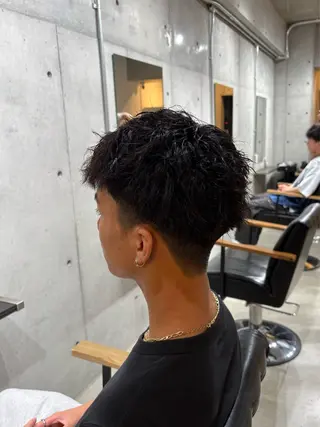 パーマ メンズ 韓国ヘア 高森蓮のヘアスタイル