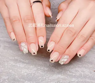 ネイル R inのネイルデザイン