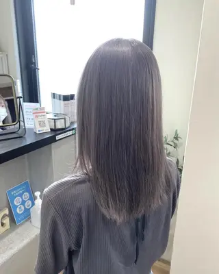 セミロング カラー 三戸 修平のヘアスタイル