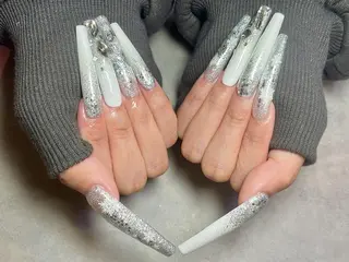 ネイル elu :nail&eyeのネイルデザイン