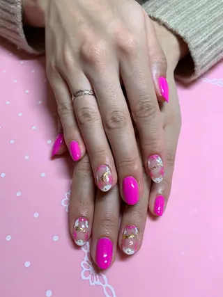 ネイル モナンジュ マツパ・眉毛専門のマツエク・マツパデザイン