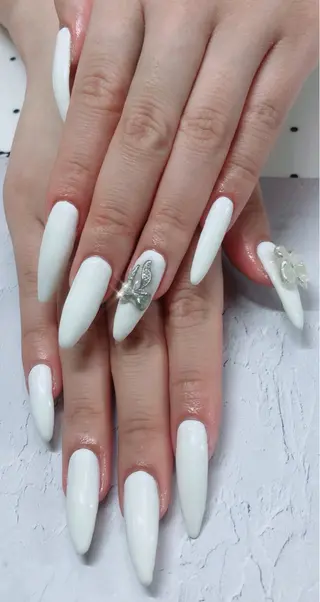 ネイル minoannail Kのネイルデザイン