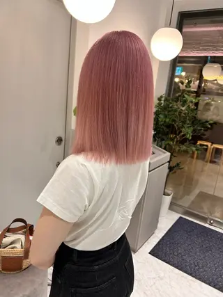 ミディアム カラー 薄田 珠美のヘアスタイル